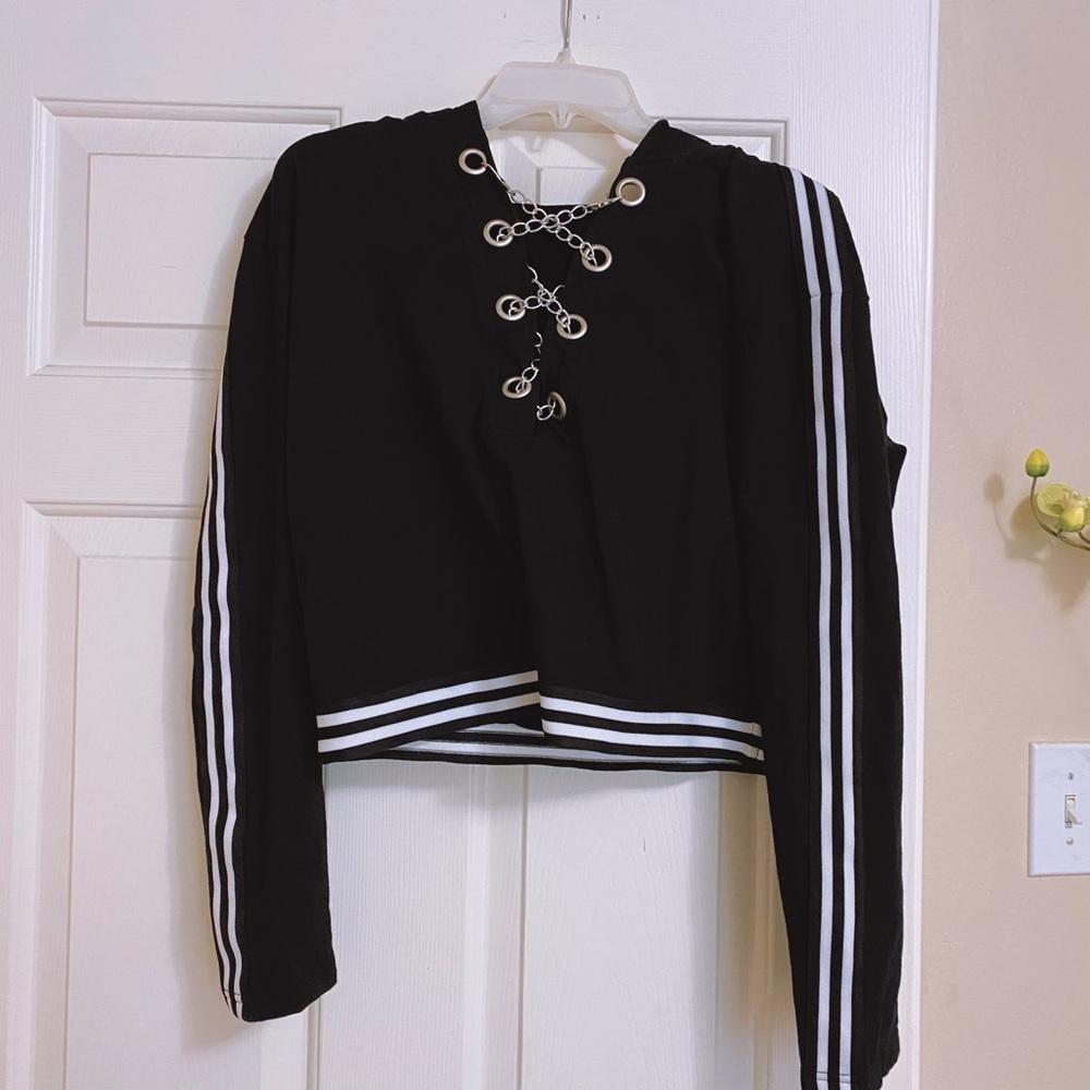 Chain cropped hoodie